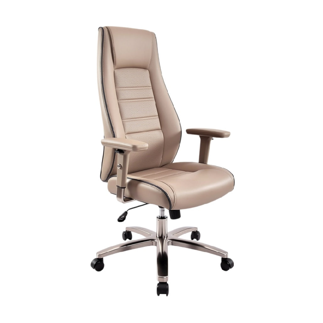 **Chaise de bureau ergonomique en cuir beige avec accoudoirs et roulettes**